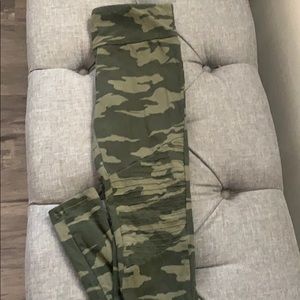 Camo leggings